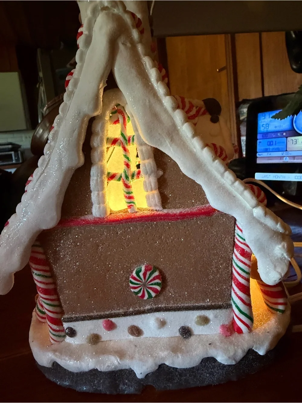 Kurt Adler Lighted Gingerbread Cottage in White, Red, Green